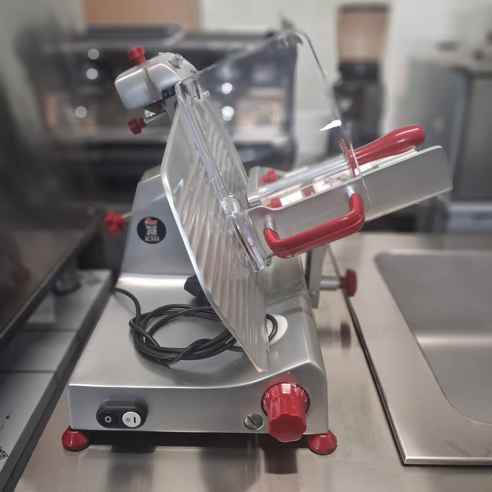 Affettatrice a Gravità Ristomania 300 R PRO — Precisione Professionale – immagine 1